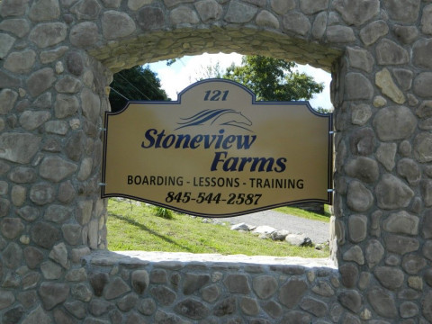 Visit Stoneview Farms