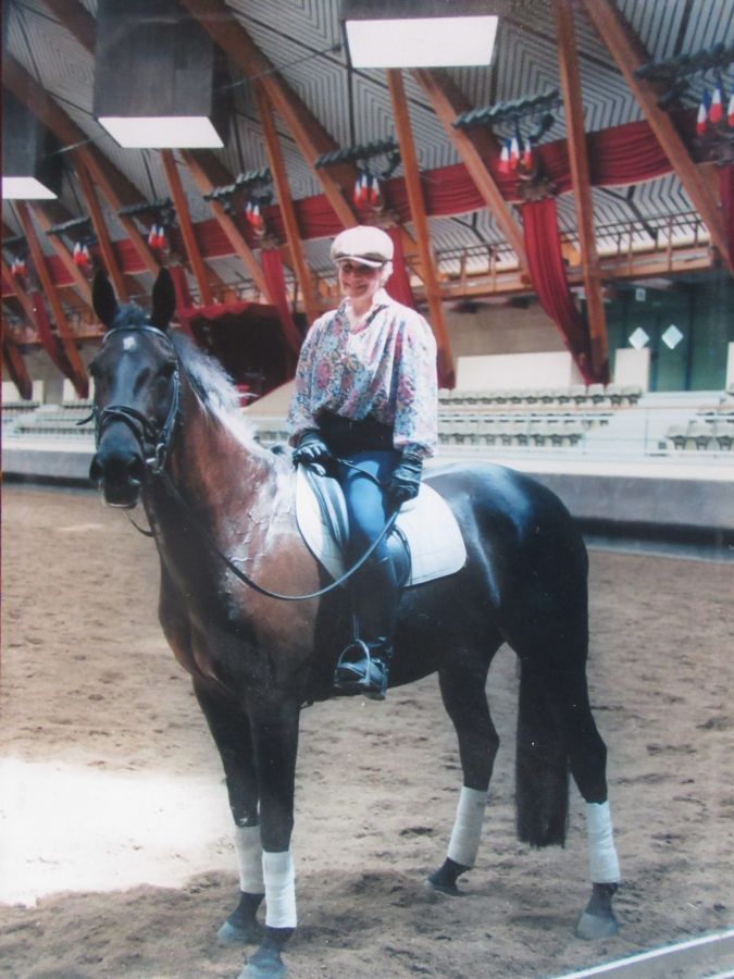 Visit Elaine Cury