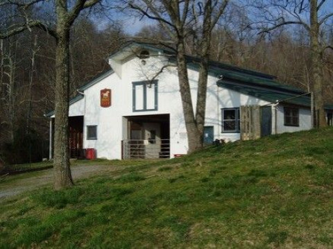 Visit Walnut Hill Farm