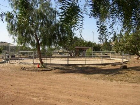 Visit HENDERSON RANCH & BOARDING STABLES, RIVERSIDE, CA 951 377 9239  Lots of Trails