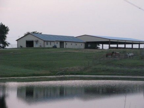 Visit South Paw Ranch
