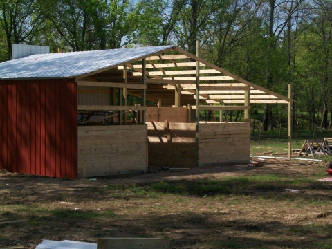 C&amp;B Builders - Barn Construction Contractor in Earle, Arkansas