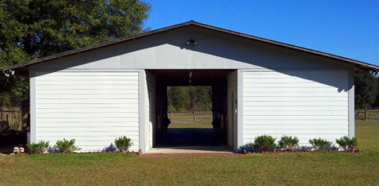 Visit Twin Oaks Stables