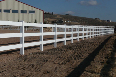 Visit Standard Fence