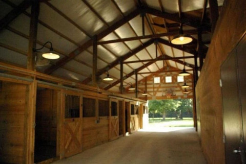 Visit Magnolia Shadows Equestrian Resort - B&B - Restaurant