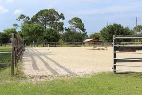 Visit Goodfellas Boarding Stable