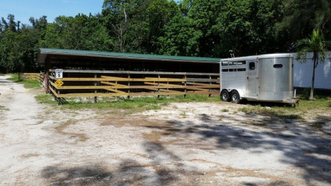 Visit 5ACRE FARM