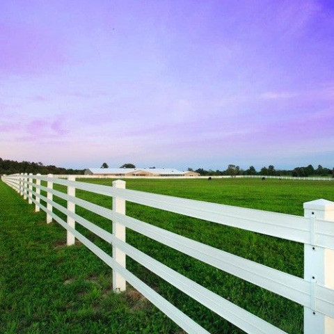 Visit RAMM Horse Fencing & Stalls