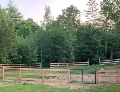 Visit Are you looking for a professional horse fence builder