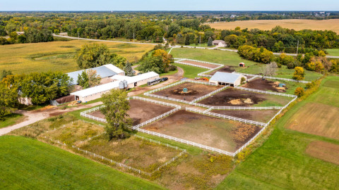 Visit Hardwood Creek Farm