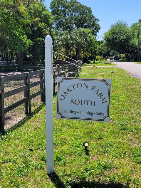 Visit Mini Ranch in Parkland, Florida. Watch Your Horses From Your Livingroom.
