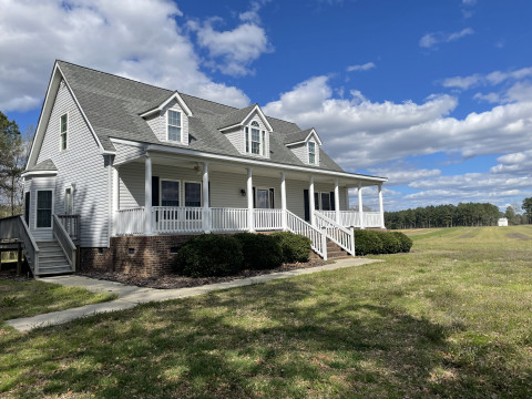Visit N. C. Horse Farm with Home for Lease