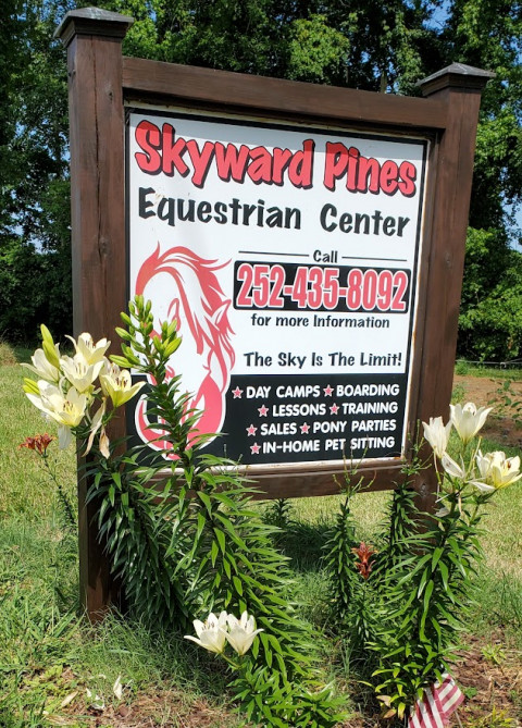 Visit Skyward Pines Equestrian Center
