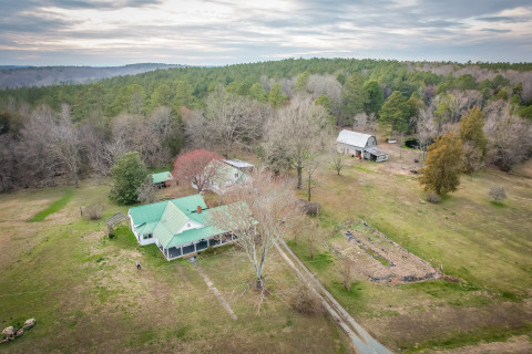 Visit 15 acre farm house, 2 stall barn, pond, 2 car garage