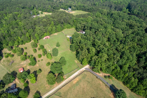 Visit 1900's Farmhouse on 5.3 Acres/Pool