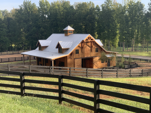 Visit Luxury Barns LLC