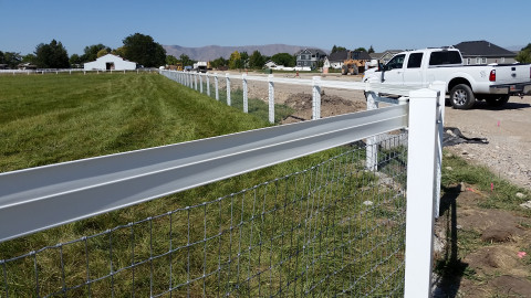 Visit Standard Fence