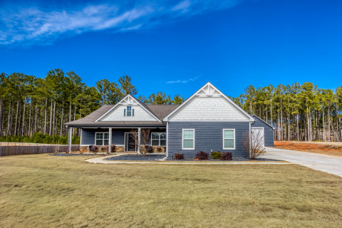 Visit Updated Ranch on 1+ acres