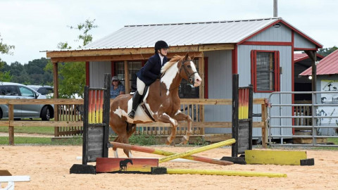 Visit Thunderbay Riding Academy of Waxhaw