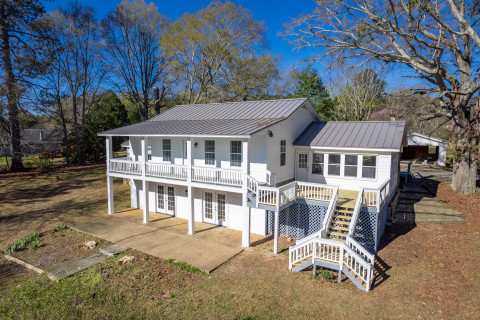 Visit Private home on 3.5 acres