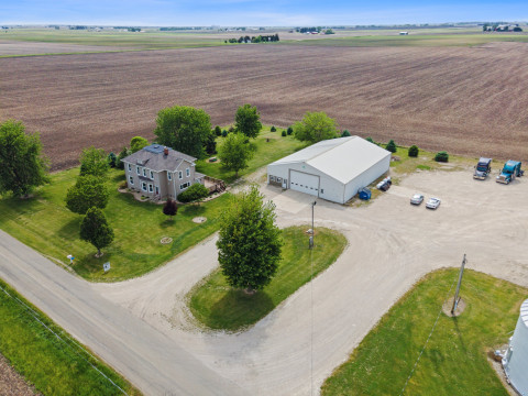Visit Modern Farmhouse with Machine Shop on 2 Acres!
