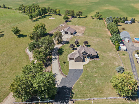 Visit 3 Acres with House & Horse-Ready Barn!